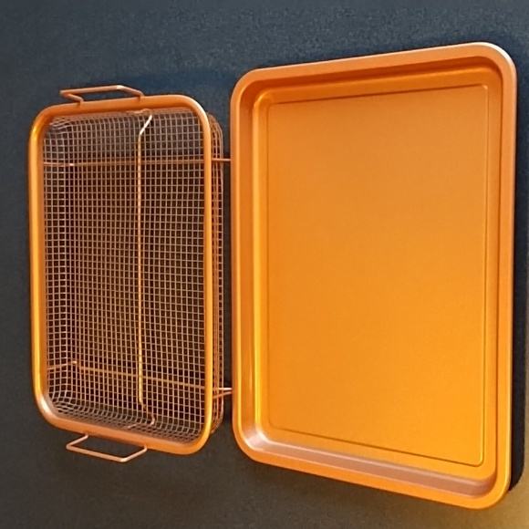 NWOT -Copper Crisper non stick cookie sheet and basket - Picture 2 of 3